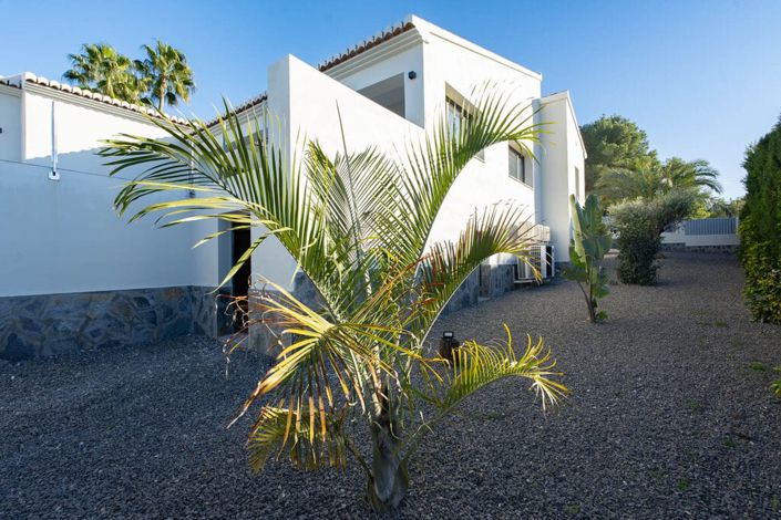 Image No.12-3 Bed Villa for sale
