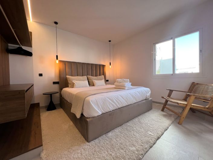 Image No.20-3 Bed Apartment for sale