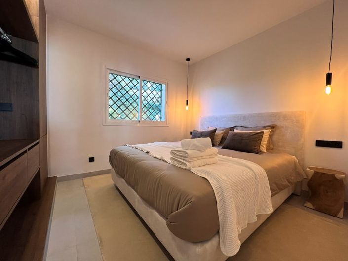 Image No.21-3 Bed Apartment for sale