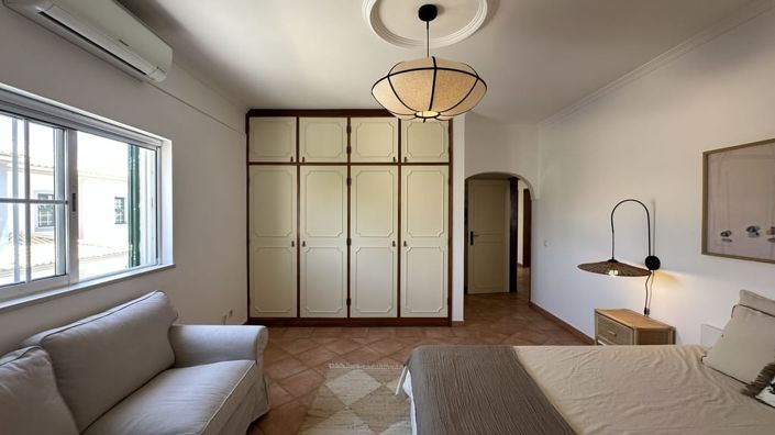 Image No.21-5 Bed Villa for sale
