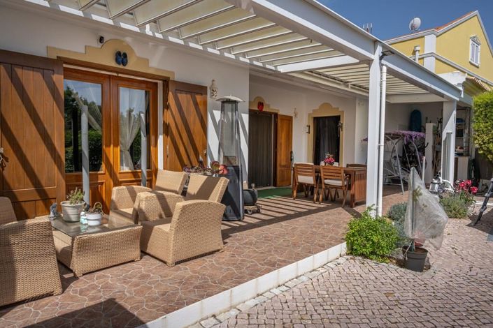 Image No.2-4 Bed Villa for sale