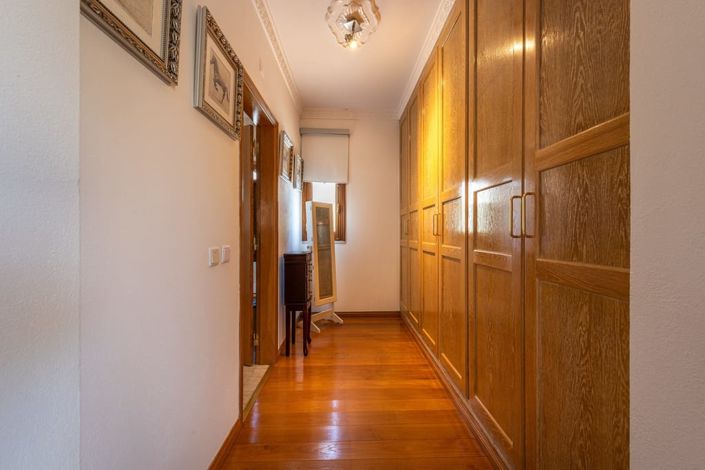 Image No.25-4 Bed Villa for sale