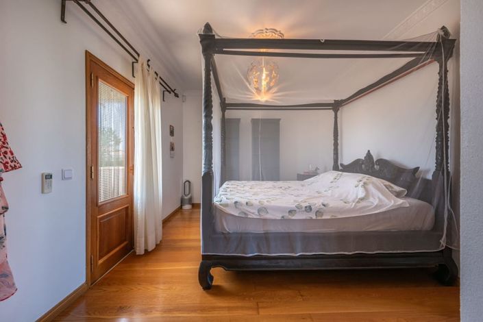 Image No.28-4 Bed Villa for sale