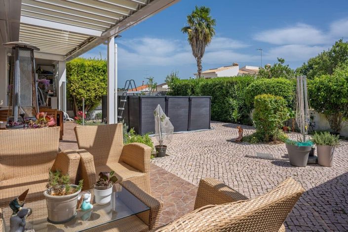 Image No.4-4 Bed Villa for sale