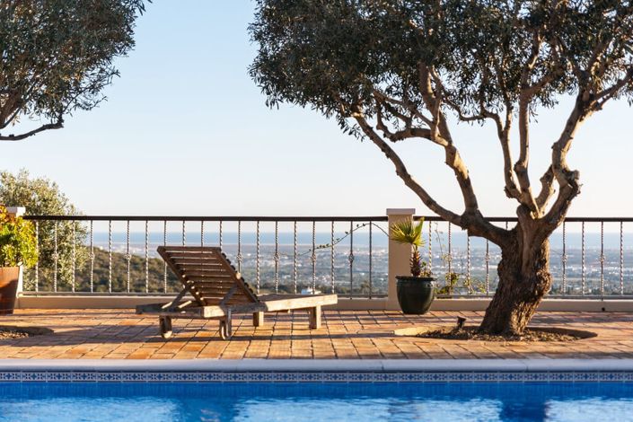 Image No.4-8 Bed Villa for sale