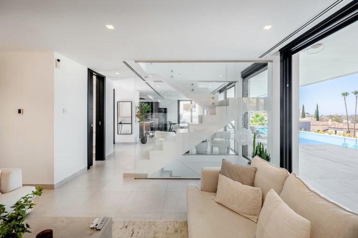 Image No.18-5 Bed Villa for sale