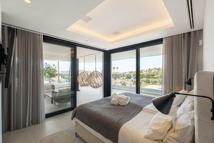 Image No.25-5 Bed Villa for sale