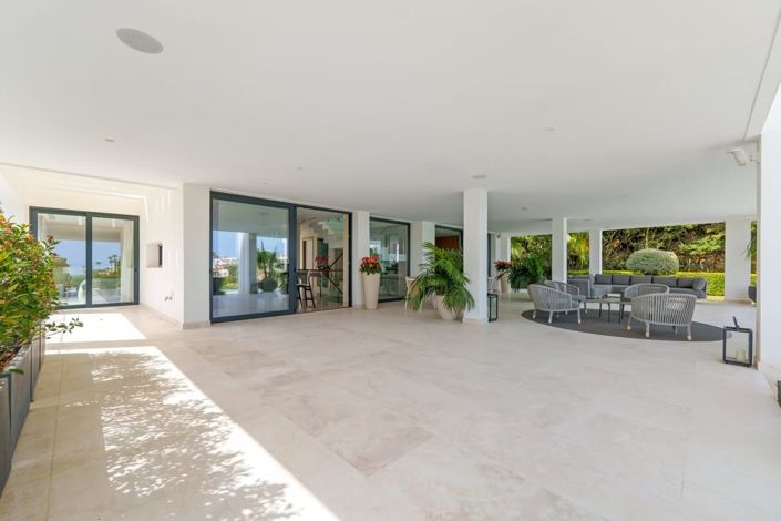 Image No.8-5 Bed Villa for sale