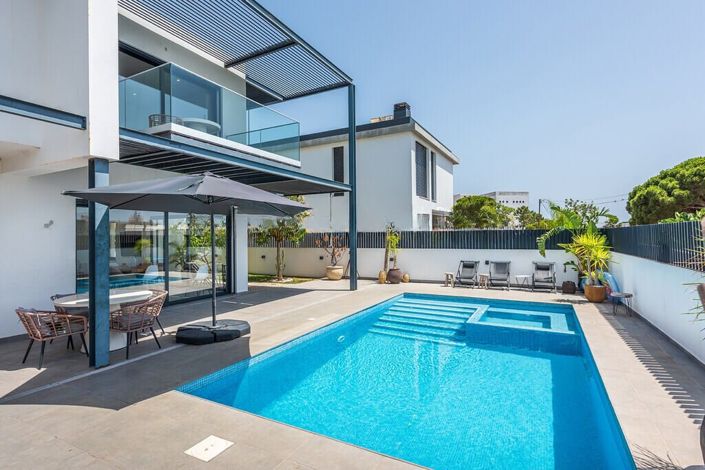 Image No.2-3 Bed Villa for sale