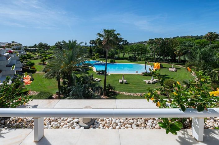 Image No.3-4 Bed Villa for sale