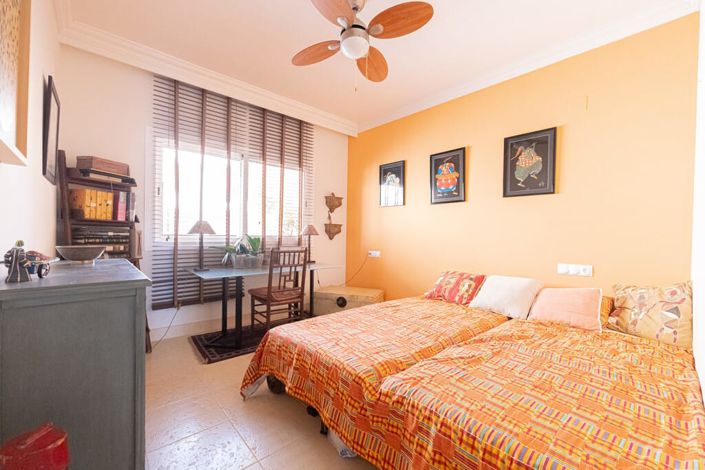 Image No.23-3 Bed Apartment for sale