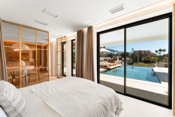 Image No.25-5 Bed Villa for sale