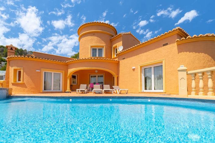 Image No.3-Villa de 3 chambres à vendre à Alicante