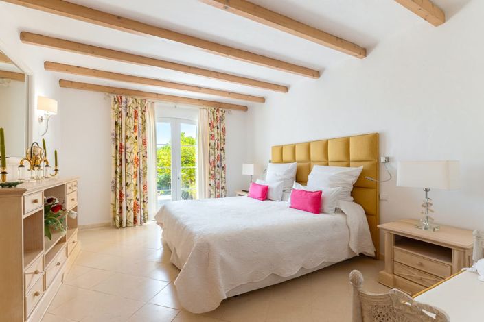 Image No.26-3 Bed Villa for sale