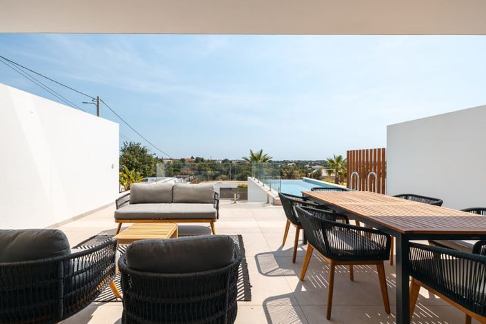 Image No.7-3 Bed Villa for sale