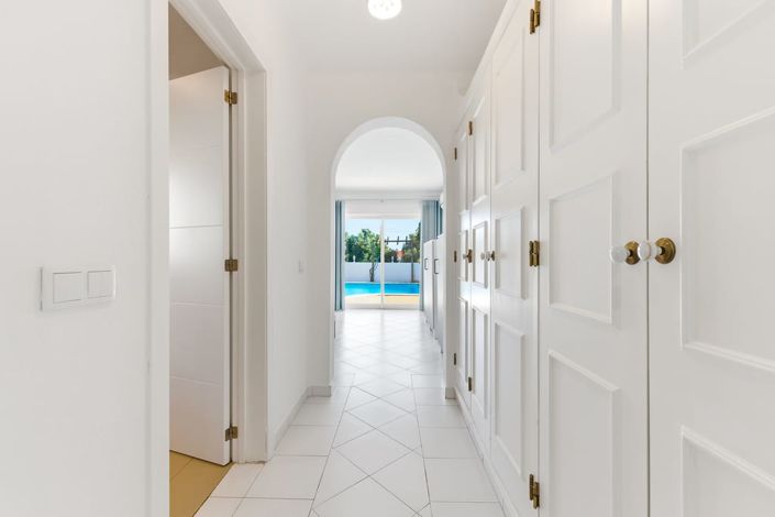 Image No.27-6 Bed Villa for sale