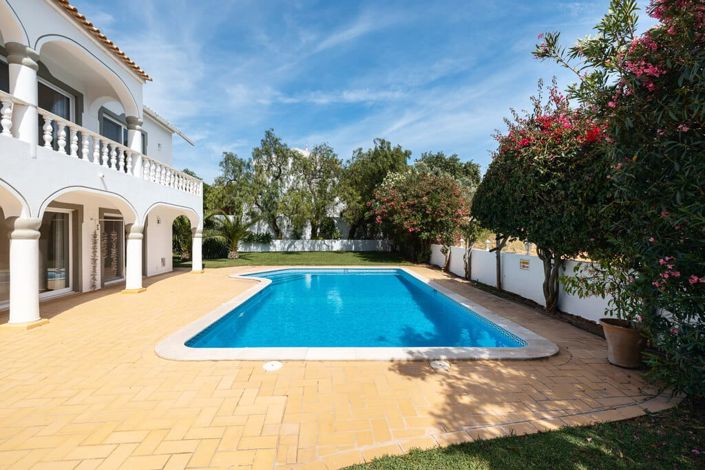 Image No.5-6 Bed Villa for sale