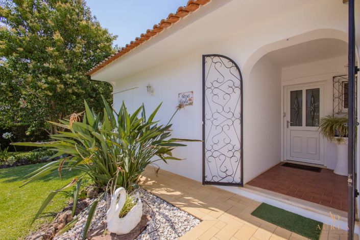 Image No.8-3 Bed Villa for sale