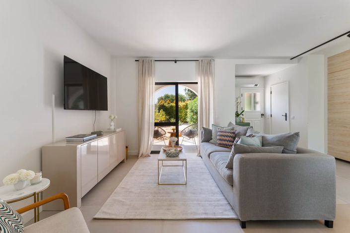 Image No.15-2 Bed Villa for sale