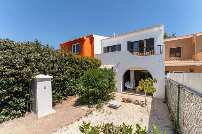 Image No.4-2 Bed Villa for sale
