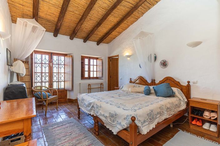 Image No.19-4 Bed Villa for sale