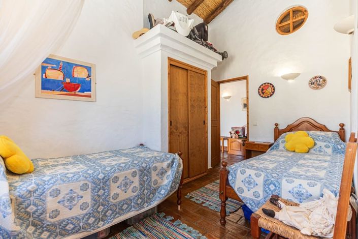 Image No.22-4 Bed Villa for sale