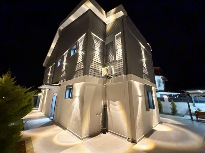 Image No.8-4 Bed Villa for sale