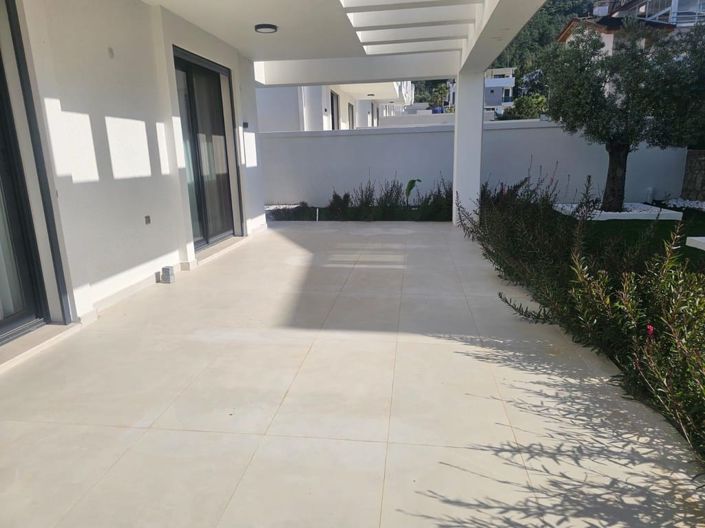 Image No.5-3 Bed Villa for sale