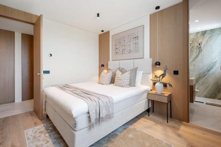 Image No.18-3 Bed Apartment for sale