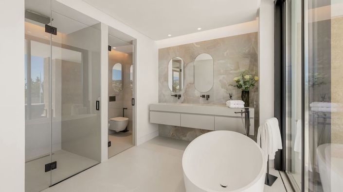 Image No.26-5 Bed Villa for sale