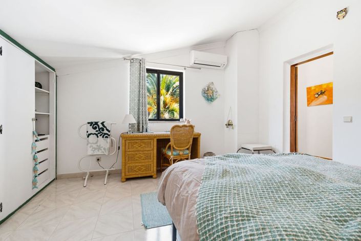 Image No.22-4 Bed Villa for sale