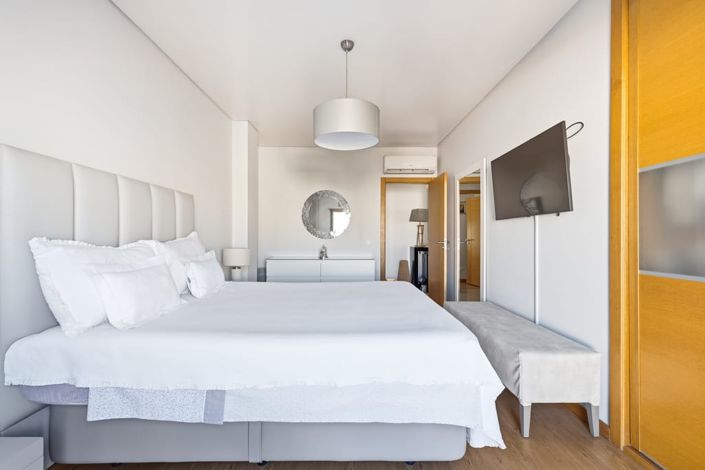 Image No.14-3 Bed Apartment for sale