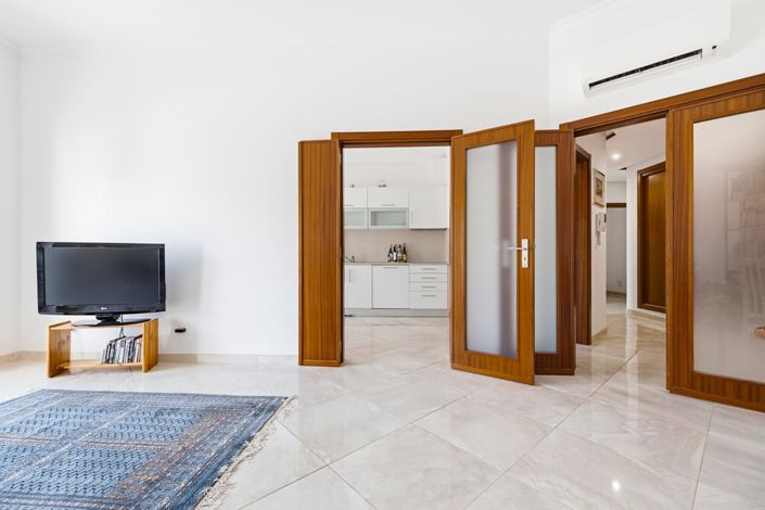 Image No.14-3 Bed Apartment for sale