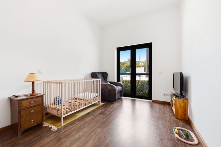Image No.18-3 Bed Apartment for sale