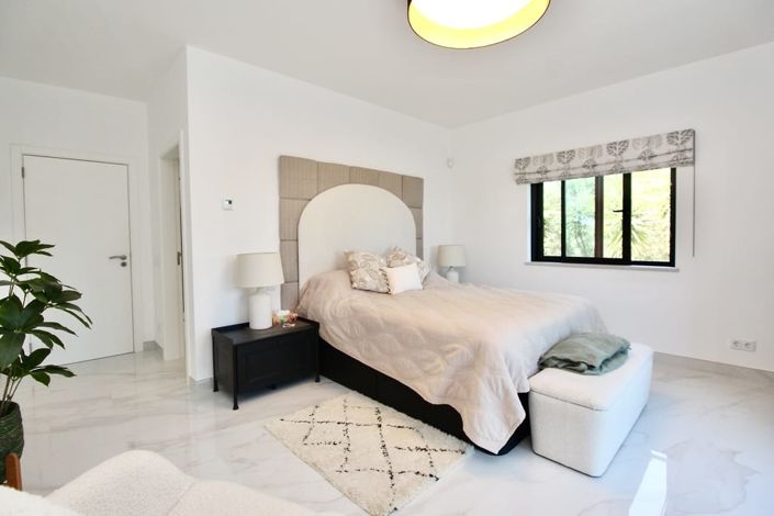 Image No.20-4 Bed Villa for sale