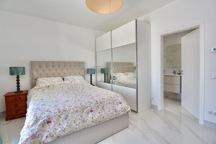 Image No.22-4 Bed Villa for sale