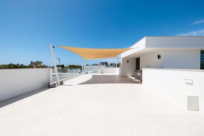 Image No.28-6 Bed Villa for sale
