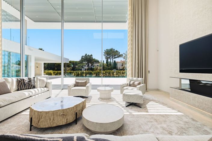 Image No.8-6 Bed Villa for sale