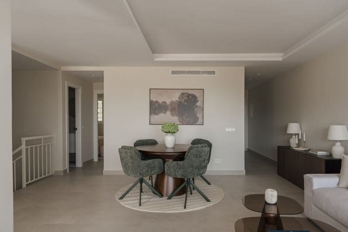 Image No.9-3 Bed Apartment for sale
