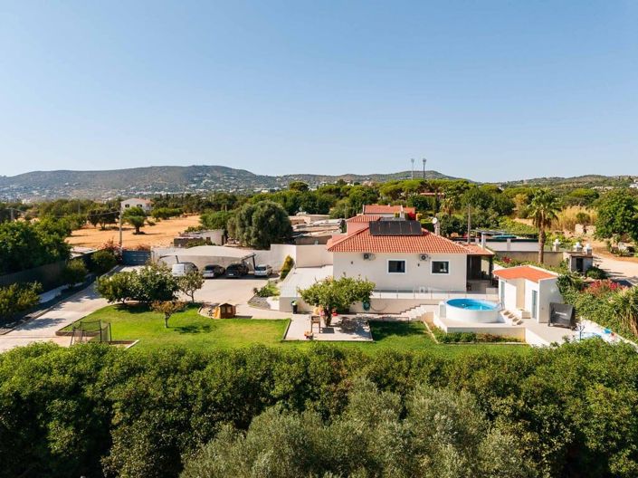 Image No.2-Villa de 4 chambres à vendre à Santa Bárbara de Nexe