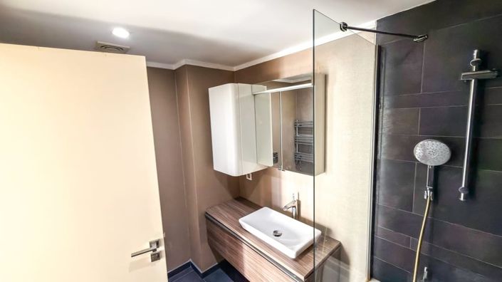 Image No.17-2 Bed Apartment for sale