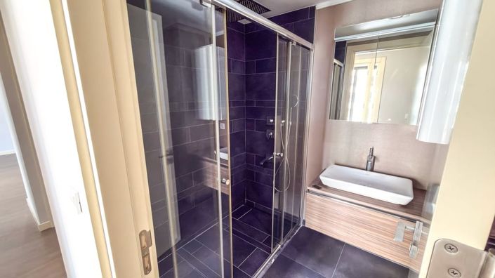 Image No.22-2 Bed Apartment for sale