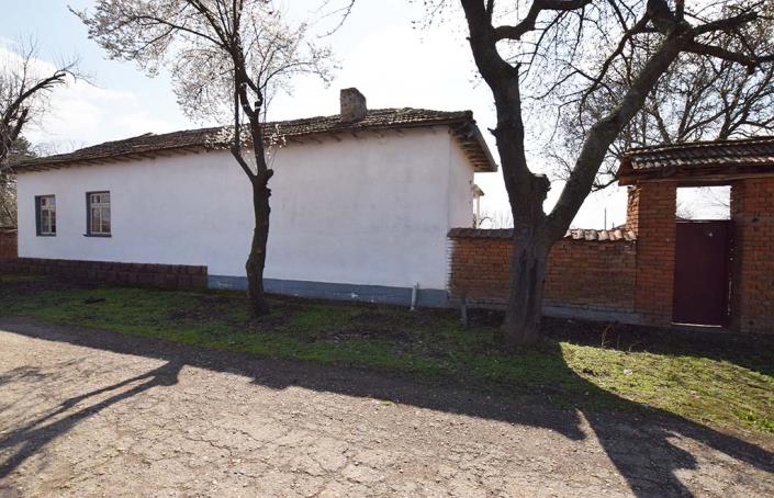 Image No.2-Maison de 2 chambres à vendre à Babovo