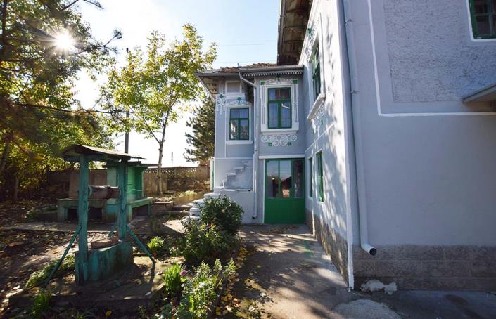 Image No.8-3 Bed House for sale