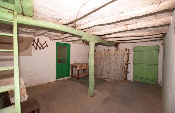 Image No.17-3 Bed House for sale