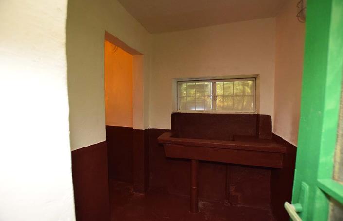 Image No.18-3 Bed House for sale