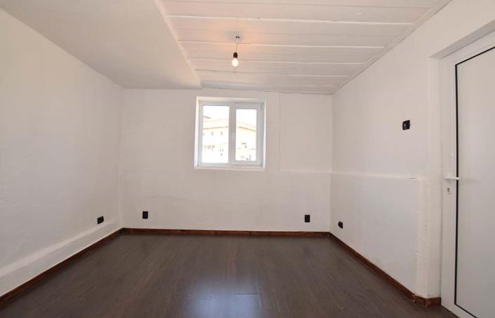 Image No.19-4 Bed House for sale