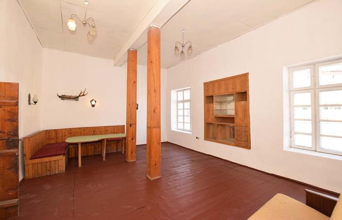 Image No.33-4 Bed House for sale