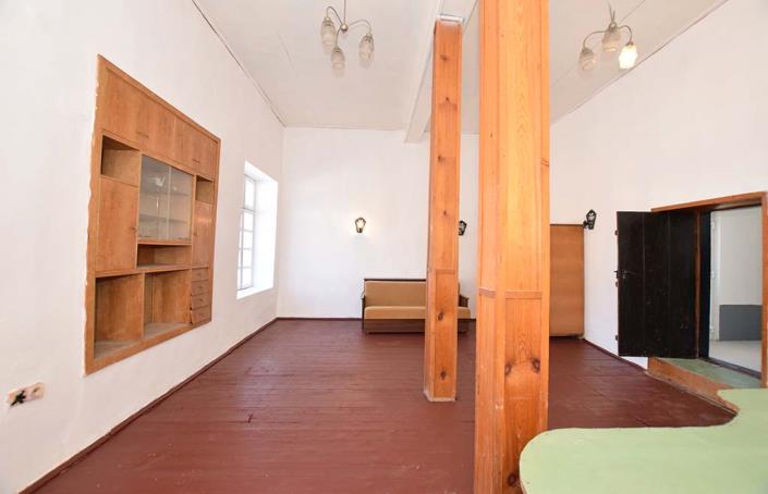 Image No.35-4 Bed House for sale