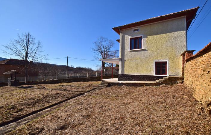Image No.5-Maison de 3 chambres à vendre à Gabrovo